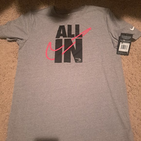 Boys XL t-shirt - Picture 1 of 1